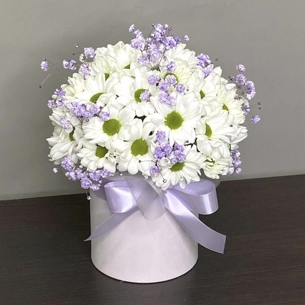 Букет цветов "Шляпная коробка Теплый вечер"